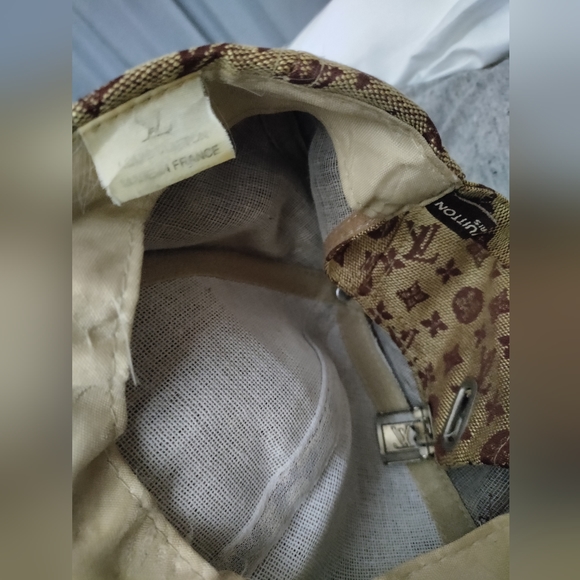 Vintage Louis Vuitton logo cap - Picture 2 of 3